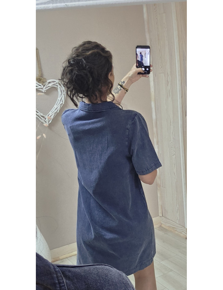 Robe EMMY