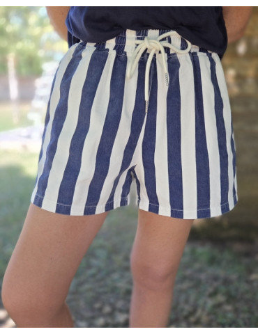 Short YAYA 2